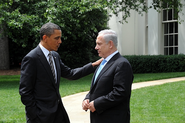Il presidente americano Barack Obama e il premier israeliano Benjamin Netanyahu nel cortile della Casa Bianca, dietro l'ufficio ovale, il 20 maggio 2011 (foto Avi Ohayon  / Government Press Office / Flash90)