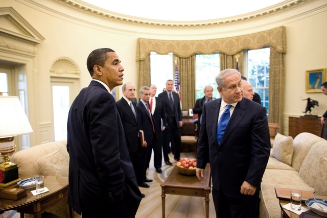 Il presidente Usa Barack Obama e il primo ministro israeliano Benjamin Netanyahu dentro l'Ufficio ovale della Casa Bianca (foto di Pete Souza/White House)